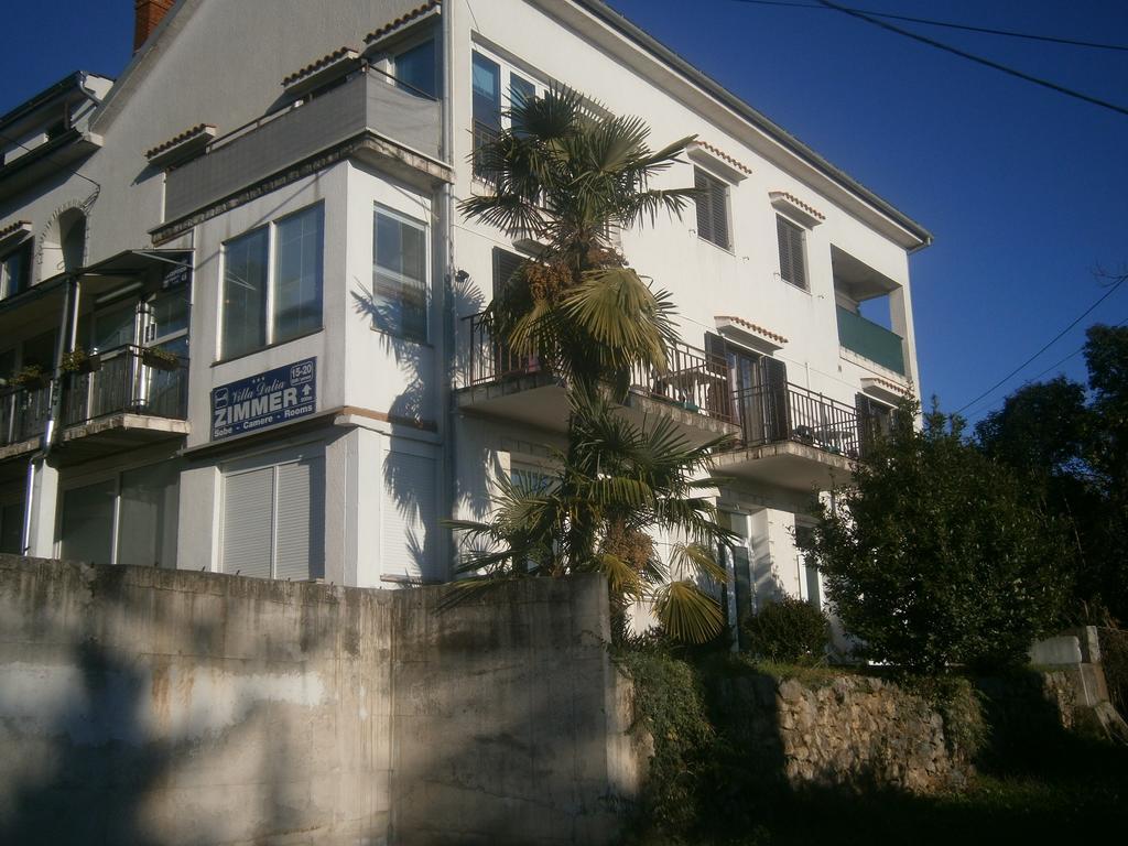 Rooms & Apartments Semic โอปาติยา ภายนอก รูปภาพ